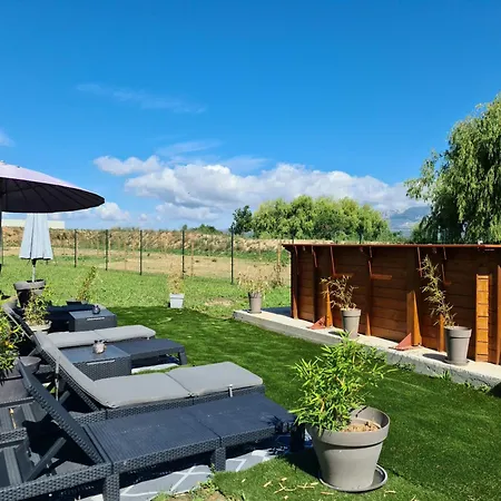 MAS GABELYS propriété privée avec parking ds jardin clos et terrasse avec superbe vue ste Victoire Trets Exterior foto