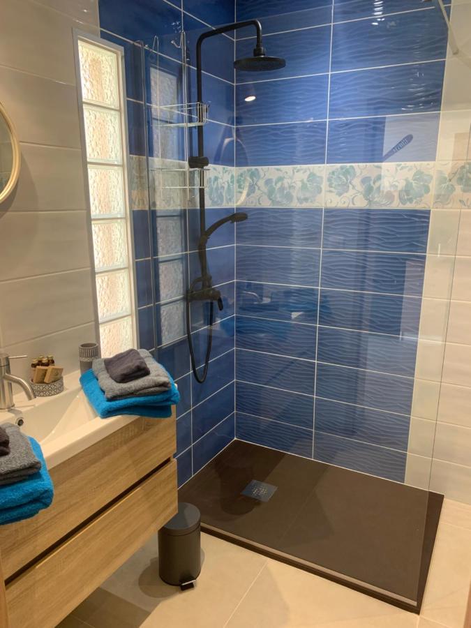 Mas Gabelys Propriété Privée Avec Parking Ds Jardin Clos Et Terrasse Avec Superbe Vue Ste Victoire Appartement *