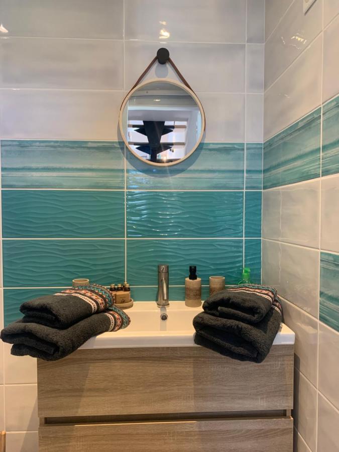 Mas Gabelys Propriété Privée Avec Parking Ds Jardin Clos Et Terrasse Avec Superbe Vue Ste Victoire Appartement *