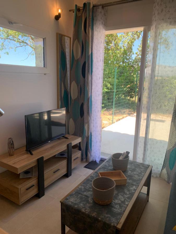 Mas Gabelys Propriété Privée Avec Parking Ds Jardin Clos Et Terrasse Avec Superbe Vue Ste Victoire Appartement Trets